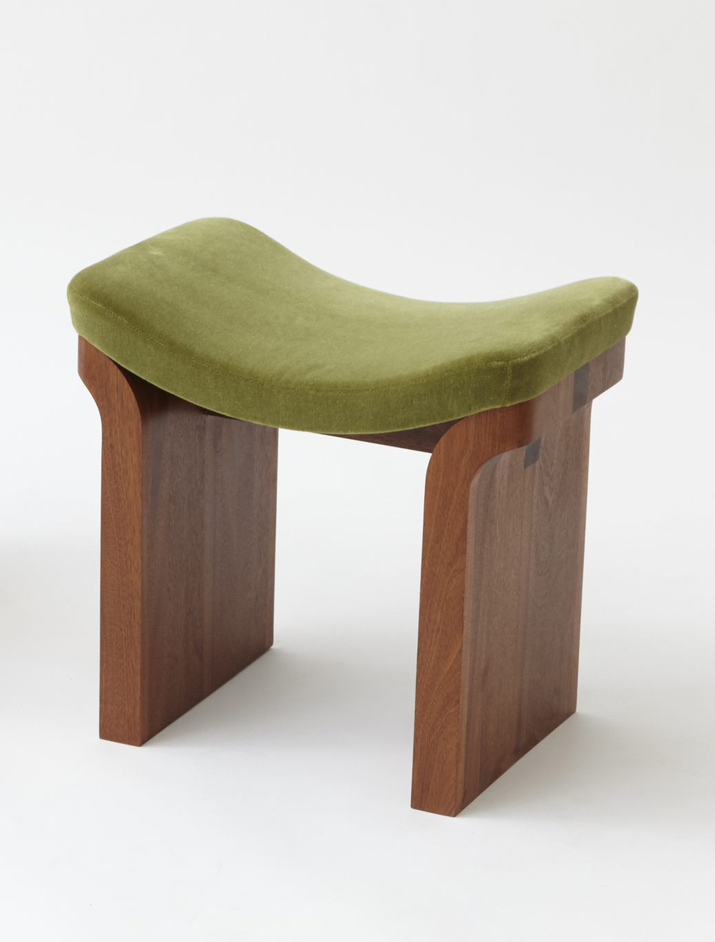 Vonnegut/Kraft | Relevé Stool